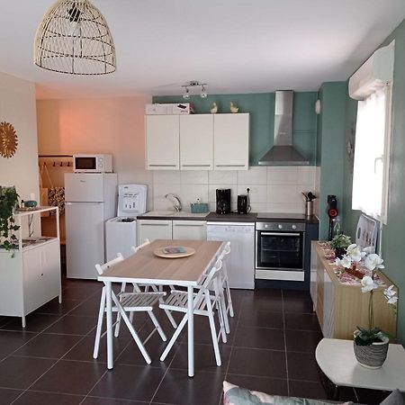 Ferienwohnung Le Soleil Du Luberon - T2 Avec Terrasse, Parking Et Clim LʼIsle-sur-la-Sorgue Exterior foto