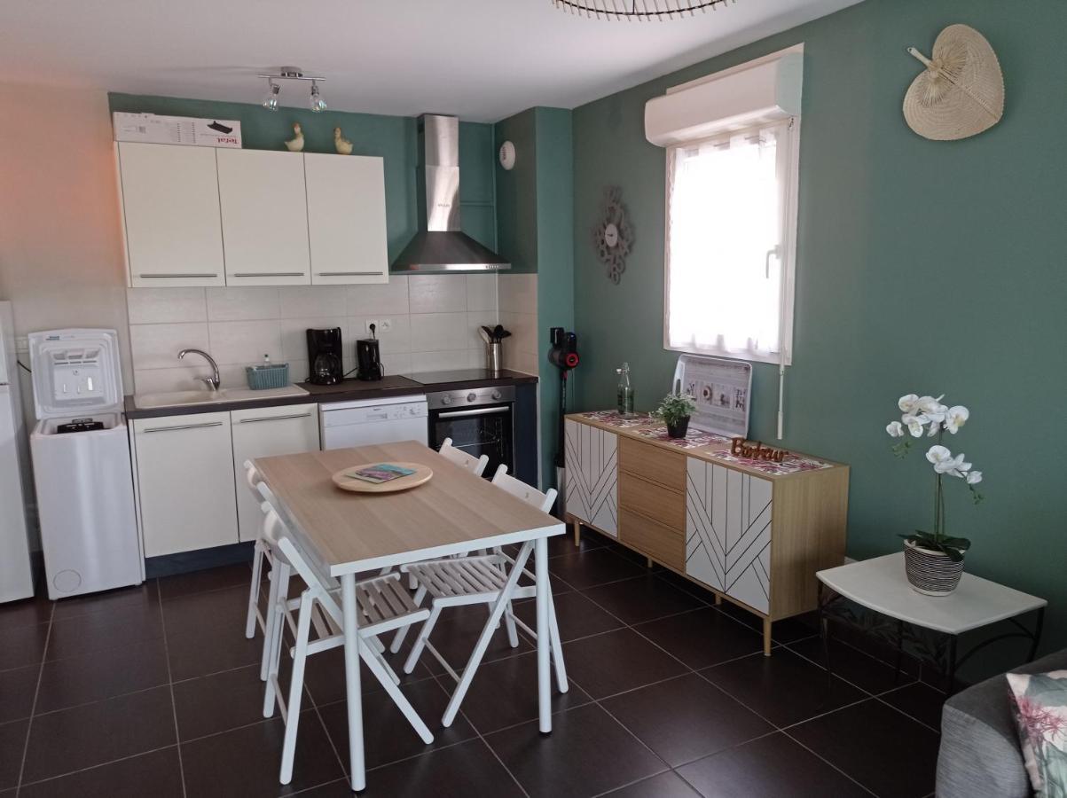 Ferienwohnung Le Soleil Du Luberon - T2 Avec Terrasse, Parking Et Clim LʼIsle-sur-la-Sorgue Exterior foto